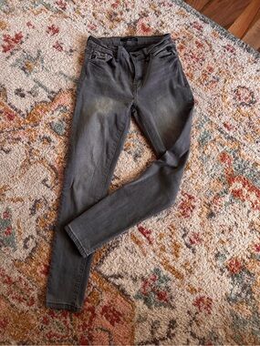 KanCan Women's Skinny Jeans in Charcoal Grey